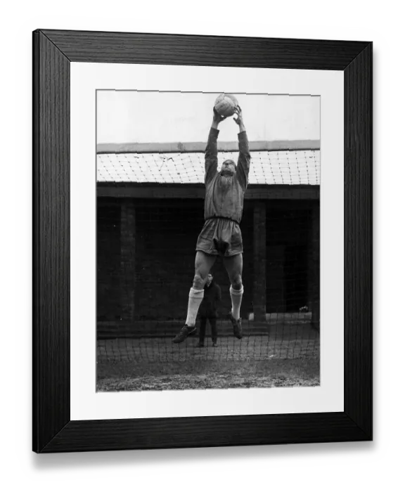 Framed Print : Ronnie Simpson goalkeeper jumping to catch football at goalmouth Circa 1967 Framed Print : Ronnie Simpson goalkeeper jumping to catch football at goalmouth Circa 1967