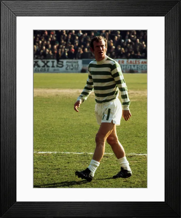 Framed Print : Bobby Lennox in action for Celtic March 1972 Framed Print : Bobby Lennox in action for Celtic March 1972