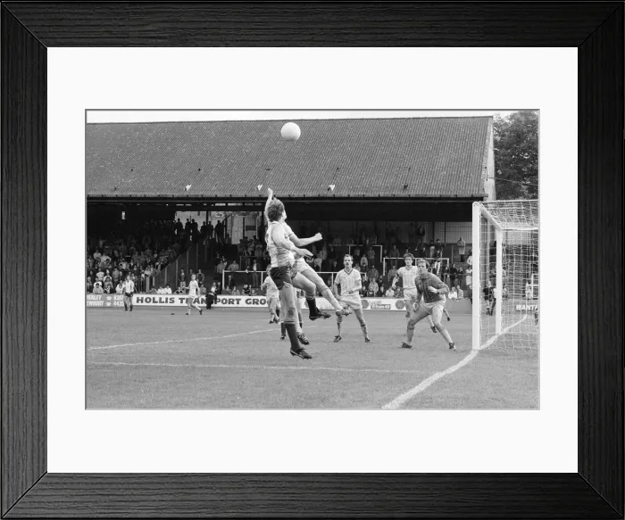 Framed Print : Reading 3-2 Bristol Rovers, league match at Elm Park, Monday 26th August 1985 Framed Print : Reading 3-2 Bristol Rovers, league match at Elm Park, Monday 26th August 1985
