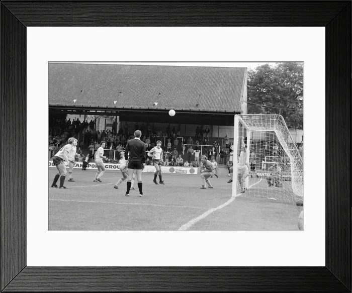 Framed Print : Reading 3-2 Bristol Rovers, league match at Elm Park, Monday 26th August 1985 Framed Print : Reading 3-2 Bristol Rovers, league match at Elm Park, Monday 26th August 1985