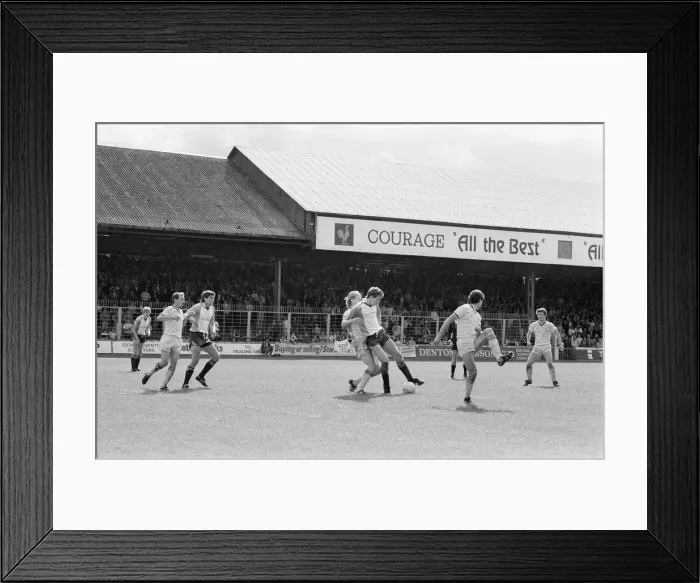 Framed Print : Reading 3-2 Bristol Rovers, league match at Elm Park, Monday 26th August 1985