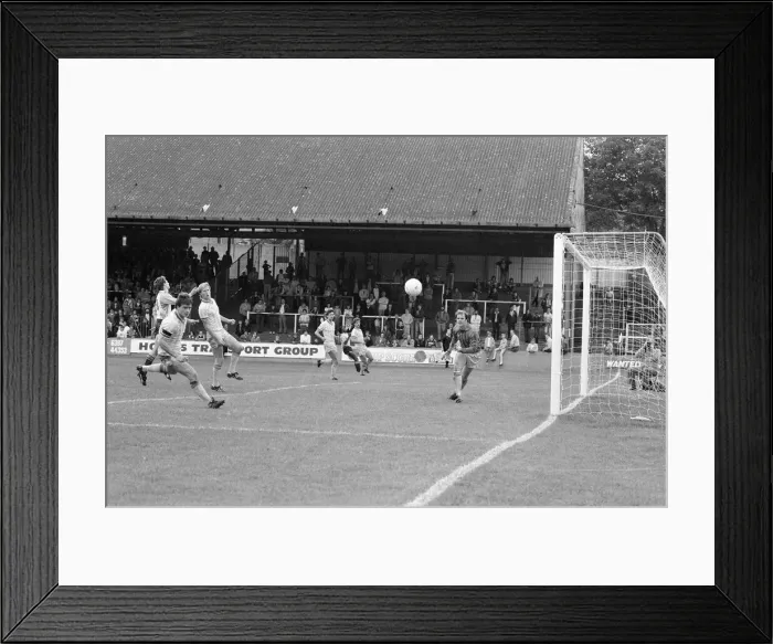 Framed Print : Reading 3-2 Bristol Rovers, league match at Elm Park, Monday 26th August 1985 Framed Print : Reading 3-2 Bristol Rovers, league match at Elm Park, Monday 26th August 1985