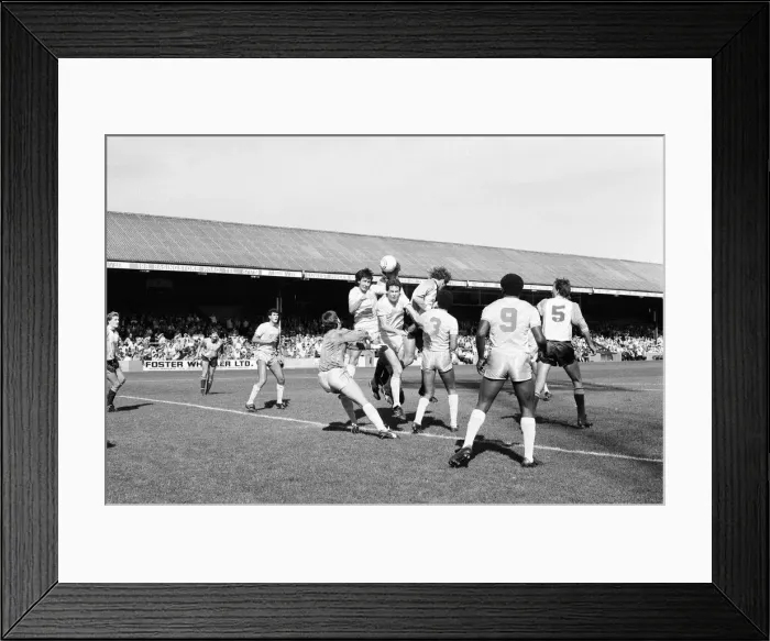 Framed Print : Reading 2-1 Walsall, league match at Elm Park, Saturday 7th September 1985 Framed Print : Reading 2-1 Walsall, league match at Elm Park, Saturday 7th September 1985