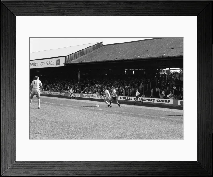 Framed Print : Reading 2-1 Walsall, league match at Elm Park, Saturday 7th September 1985 Framed Print : Reading 2-1 Walsall, league match at Elm Park, Saturday 7th September 1985