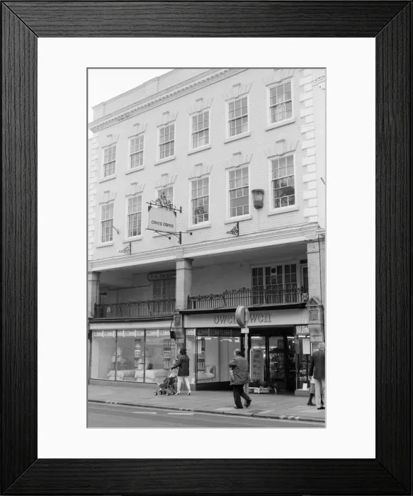 Framed Print : Owen Owen Department Store, Chester City Centre, 8th February 1989 Framed Print : Owen Owen Department Store, Chester City Centre, 8th February 1989