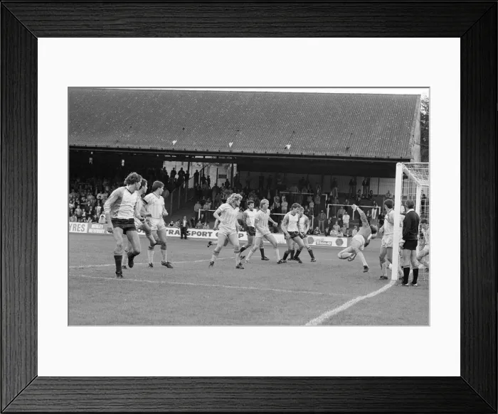Framed Print : Reading 3-2 Bristol Rovers, league match at Elm Park, Monday 26th August 1985 Framed Print : Reading 3-2 Bristol Rovers, league match at Elm Park, Monday 26th August 1985
