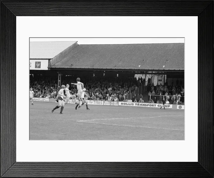 Framed Print : Reading 3-2 Bristol Rovers, league match at Elm Park, Monday 26th August 1985