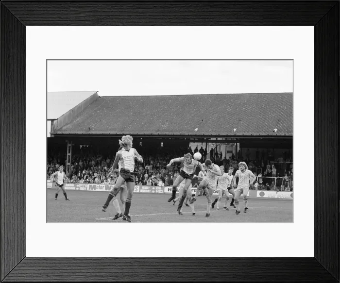 Framed Print : Reading 3-2 Bristol Rovers, league match at Elm Park, Monday 26th August 1985 Framed Print : Reading 3-2 Bristol Rovers, league match at Elm Park, Monday 26th August 1985