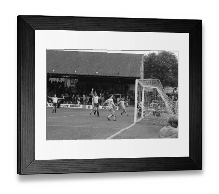 Framed Print : Reading 3-2 Bristol Rovers, league match at Elm Park, Monday 26th August 1985 Framed Print : Reading 3-2 Bristol Rovers, league match at Elm Park, Monday 26th August 1985
