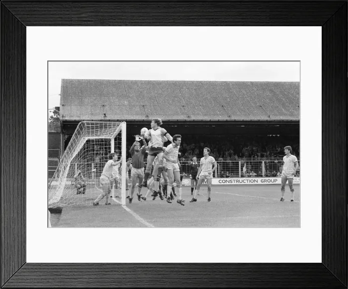 Framed Print : Reading 3-2 Bristol Rovers, league match at Elm Park, Monday 26th August 1985