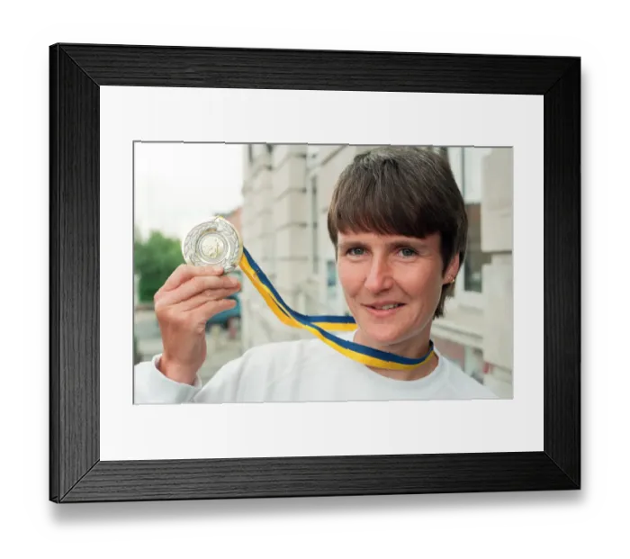 Framed Print : Sharon Gayter who was a member of the British Silver Medal winning team at the European Framed Print : Sharon Gayter who was a member of the British Silver Medal winning team at the European