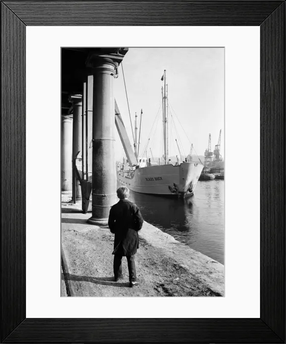 Framed Print : Ipswich docks, Suffolk. 7th Januray 1965 Framed Print : Ipswich docks, Suffolk. 7th Januray 1965