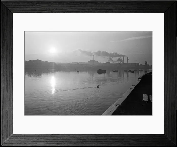 Framed Print : Ipswich docks, Suffolk. 7th Januray 1965 Framed Print : Ipswich docks, Suffolk. 7th Januray 1965
