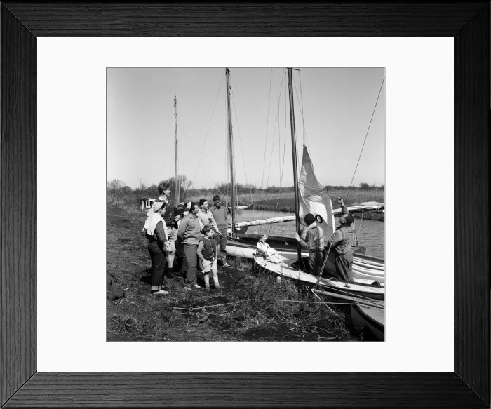 Framed Print : A group of pupils from Alleynes Grammar School, Stevenage Framed Print : A group of pupils from Alleynes Grammar School, Stevenage