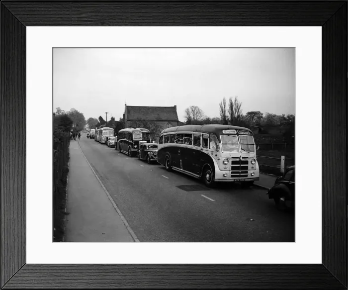 Framed Print : Bank holiday traffic at Sittingbourne, Kent. 23rd April 1957 Framed Print : Bank holiday traffic at Sittingbourne, Kent. 23rd April 1957