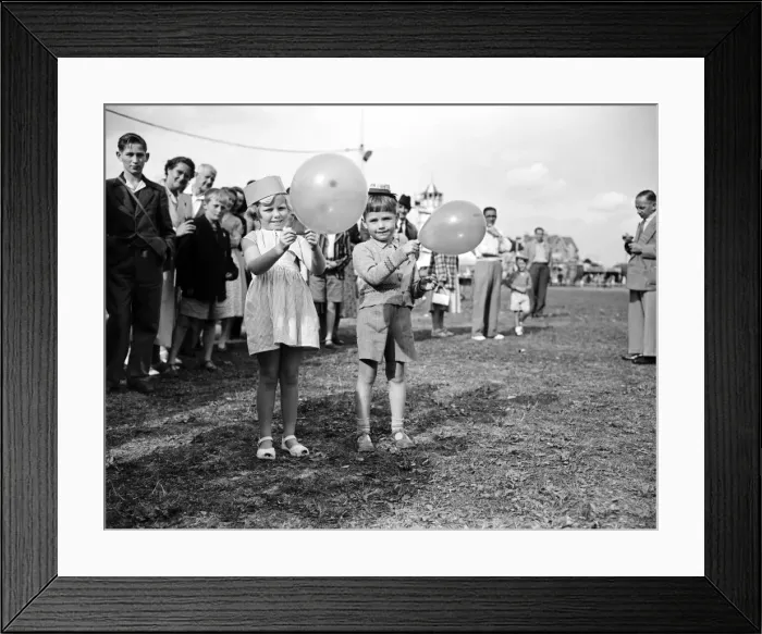 Framed Print : Isle of Wight, Ryde Carnival. 4th September 1952 Framed Print : Isle of Wight, Ryde Carnival. 4th September 1952