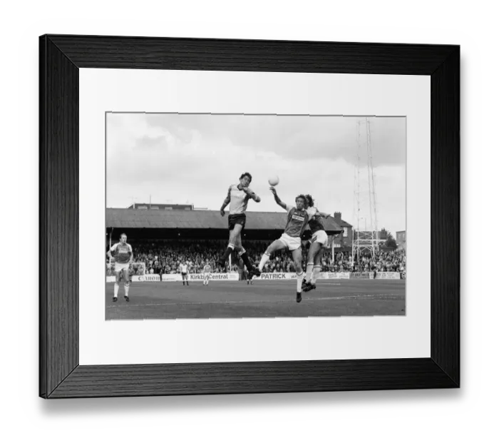 Framed Print : Rotherham 1-2 Reading, League Division Three match at Millmoor Framed Print : Rotherham 1-2 Reading, League Division Three match at Millmoor