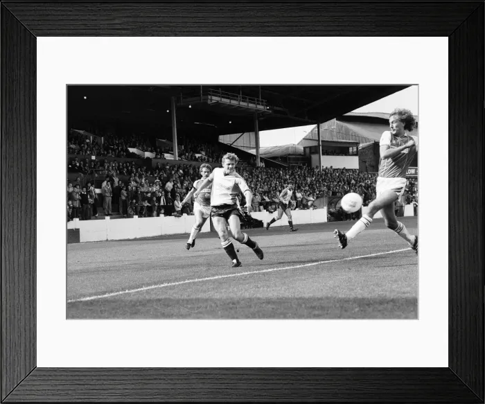 Framed Print : Rotherham 1-2 Reading, League Division Three match at Millmoor