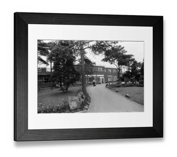 Framed Print : Tall Trees Hotel and Nightclub in Yarm. 1971 Framed Print : Tall Trees Hotel and Nightclub in Yarm. 1971