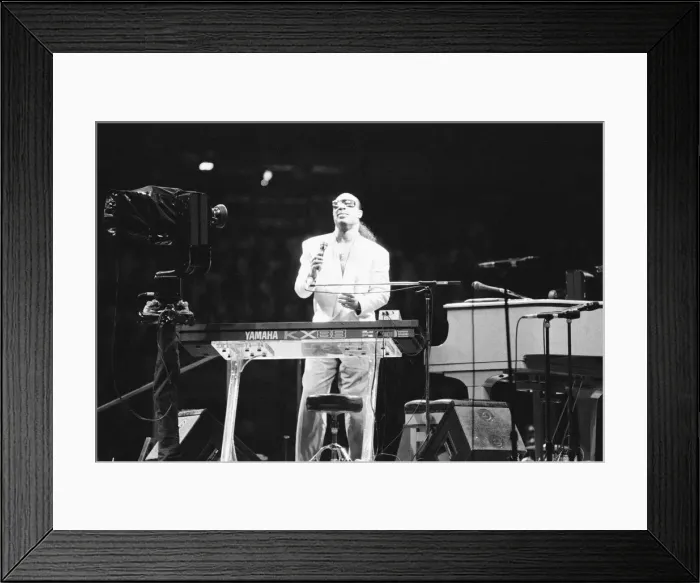 Framed Print : Stevie Wonder at the NEC Arena, Birmingham, England, 25th May 1989 Framed Print : Stevie Wonder at the NEC Arena, Birmingham, England, 25th May 1989
