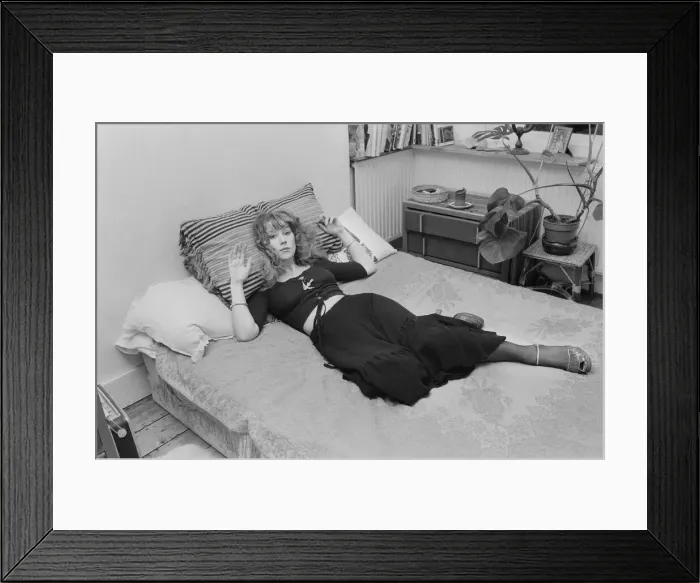 Framed Print : Photo shows Helen Mirren in her Fulham home. Picture taken 26th September Framed Print : Photo shows Helen Mirren in her Fulham home. Picture taken 26th September