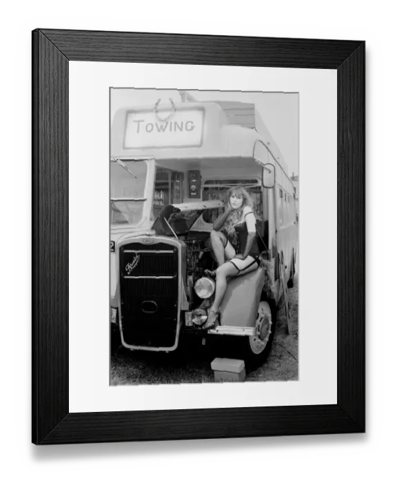 Framed Print : Photo shows Shakespearean actress Helen Mirren trying out her fantasy as a fairground Framed Print : Photo shows Shakespearean actress Helen Mirren trying out her fantasy as a fairground