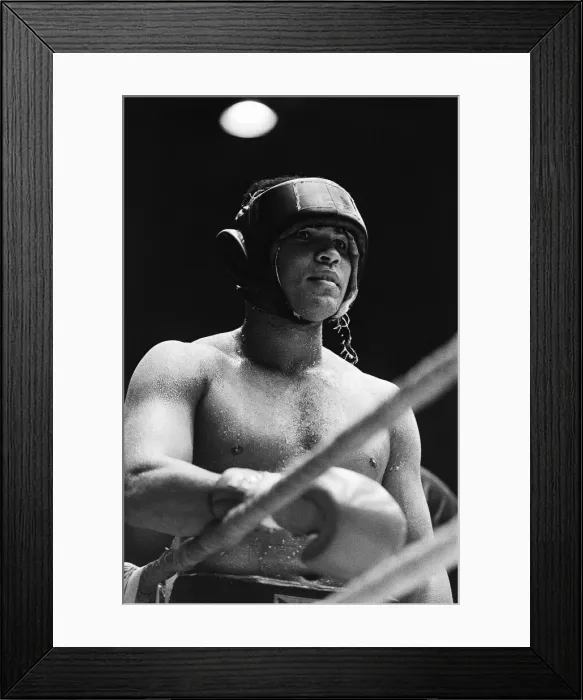 Framed Print : Muhammad Ali training in Deer Lake, Pennsylvania ahead of his second fight with Leon Framed Print : Muhammad Ali training in Deer Lake, Pennsylvania ahead of his second fight with Leon