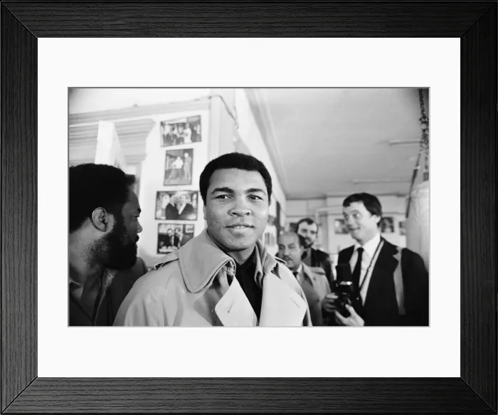 Framed Print : Muhammad Ali at a press conference in London. 16th December 1980 Framed Print : Muhammad Ali at a press conference in London. 16th December 1980