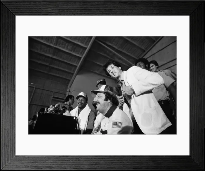 Framed Print : World Heavyweight Title fight between challenger Muhammad Ali Framed Print : World Heavyweight Title fight between challenger Muhammad Ali