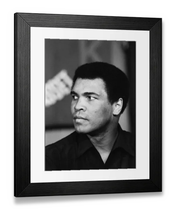 Framed Print : (Picture shows) Muhammad Ali at pre fight press conference. 29th September 1980 Framed Print : (Picture shows) Muhammad Ali at pre fight press conference. 29th September 1980
