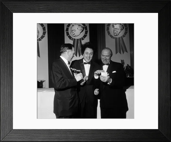 Framed Print : Sir Matt Busby with Joe Mercer and Ken Dodd at Daily Mirror Election Night dinner Framed Print : Sir Matt Busby with Joe Mercer and Ken Dodd at Daily Mirror Election Night dinner