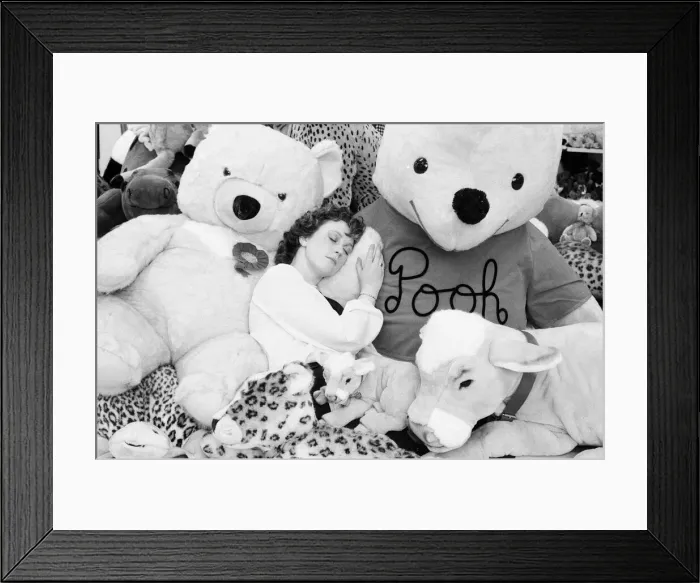 Framed Print : Hamleys Toy Shop, Bull Street, Birmingham, 12th October 1985 Framed Print : Hamleys Toy Shop, Bull Street, Birmingham, 12th October 1985