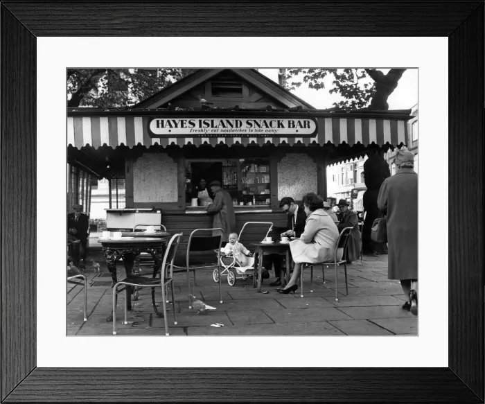 Framed Print : Hayes Island Snack Bar. Cardiff, South Glamorgan, Wales. October 1964 Framed Print : Hayes Island Snack Bar. Cardiff, South Glamorgan, Wales. October 1964