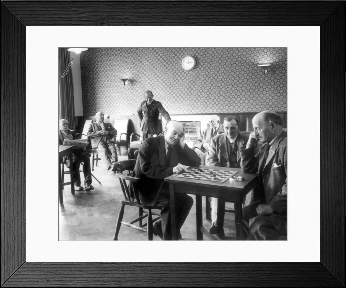 Framed Print : Pensioners playing chequers in a moment of relaxation at the Church Army recreation Framed Print : Pensioners playing chequers in a moment of relaxation at the Church Army recreation