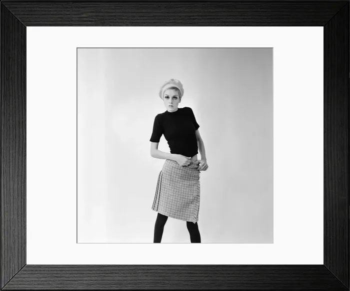 Framed Print : Twiggy - (born Leslie Hornby, and married name Leslie Lawson)