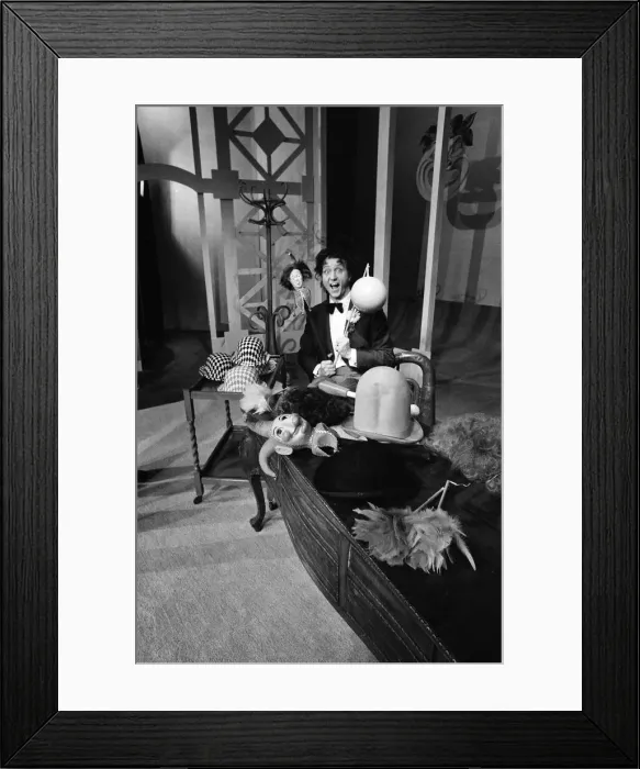 Framed Print : Ken Dodd, the nut of Knotty Ash, opens his one man show - Ha Ha - at the Playhouse Framed Print : Ken Dodd, the nut of Knotty Ash, opens his one man show - Ha Ha - at the Playhouse