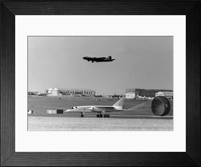 Framed Print : Aircraft BAC TSR2 supersonic fighter / bomber designed for the RAF Framed Print : Aircraft BAC TSR2 supersonic fighter / bomber designed for the RAF