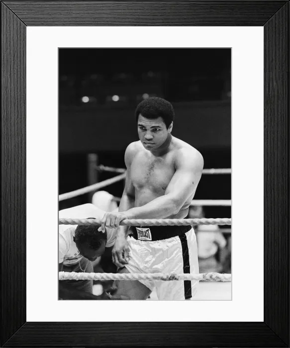Framed Print : Muhammad Ali training in Deer Lake, Pennsylvania ahead of his second fight with Leon Framed Print : Muhammad Ali training in Deer Lake, Pennsylvania ahead of his second fight with Leon