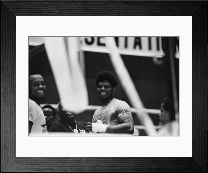 Framed Print : Leon Spinks (centre) training ahead of his second fight with Muhammad Ali