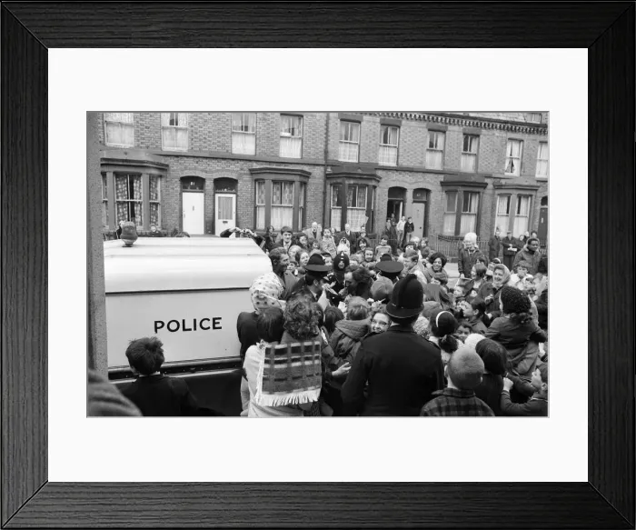 Framed Print : Comedian Ken Dodd opens flats in Ducie Street and Beaconsfield Street, Toxteth, Liverpool Framed Print : Comedian Ken Dodd opens flats in Ducie Street and Beaconsfield Street, Toxteth, Liverpool