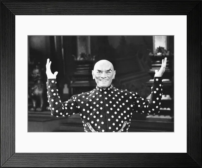 Framed Print : Yul Brynner, Actor at the London Palladium Theatre, 22nd August 1980 Framed Print : Yul Brynner, Actor at the London Palladium Theatre, 22nd August 1980