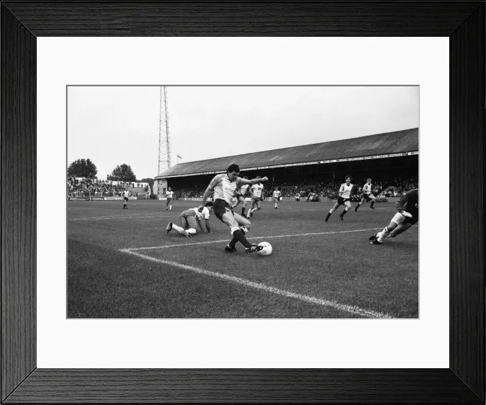 Framed Print : Reading v Swansea City, League Division Three, final score 2-0 to Reading