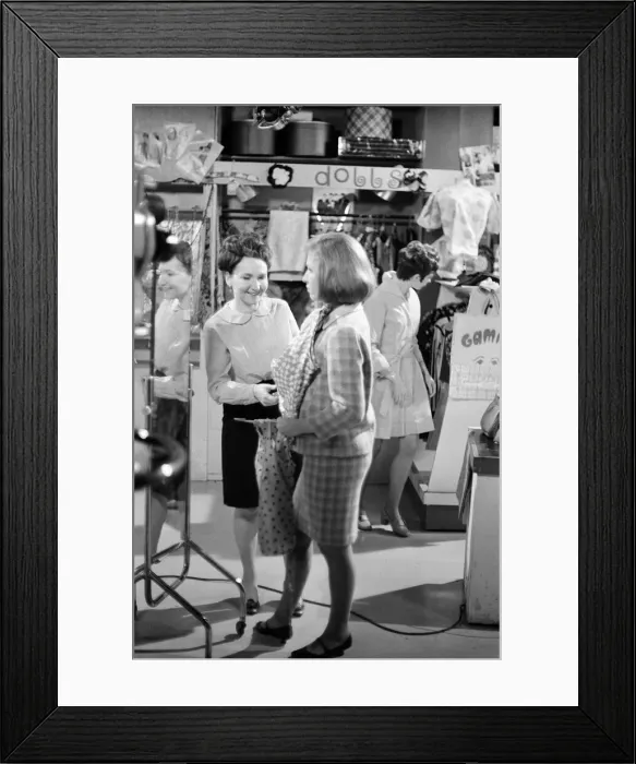 Framed Print : The cast of Coronation Street on set. Eileen Derbyshire. 16th April 1968 Framed Print : The cast of Coronation Street on set. Eileen Derbyshire. 16th April 1968