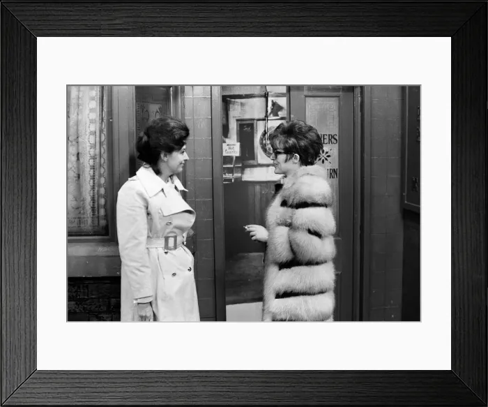 Framed Print : The cast of Coronation Street on set. Pat Phoenix and Anne Leslie Framed Print : The cast of Coronation Street on set. Pat Phoenix and Anne Leslie