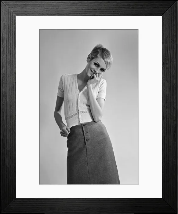 Framed Print : Twiggy - (born Leslie Hornby, and married name Leslie Lawson) Framed Print : Twiggy - (born Leslie Hornby, and married name Leslie Lawson)
