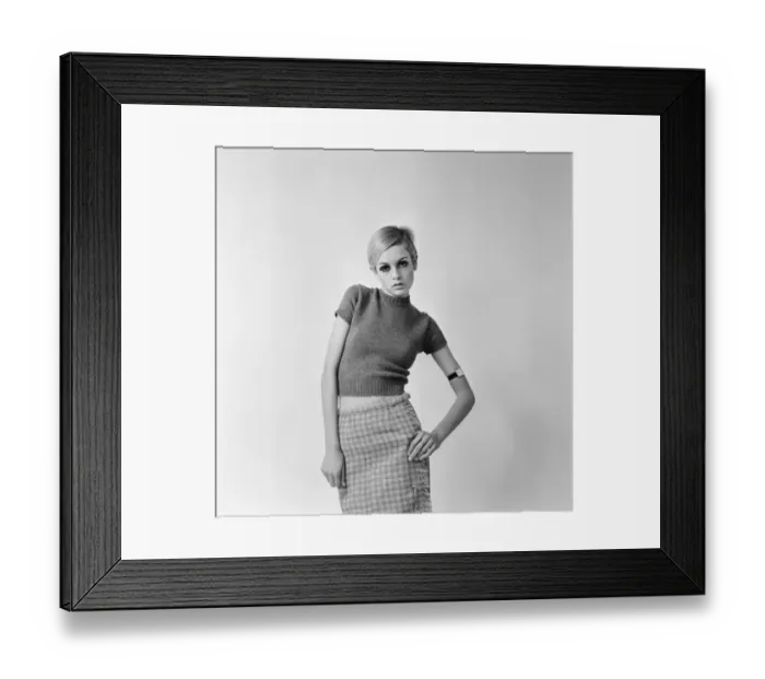 Framed Print : Twiggy - (born Leslie Hornby, and married name Leslie Lawson)