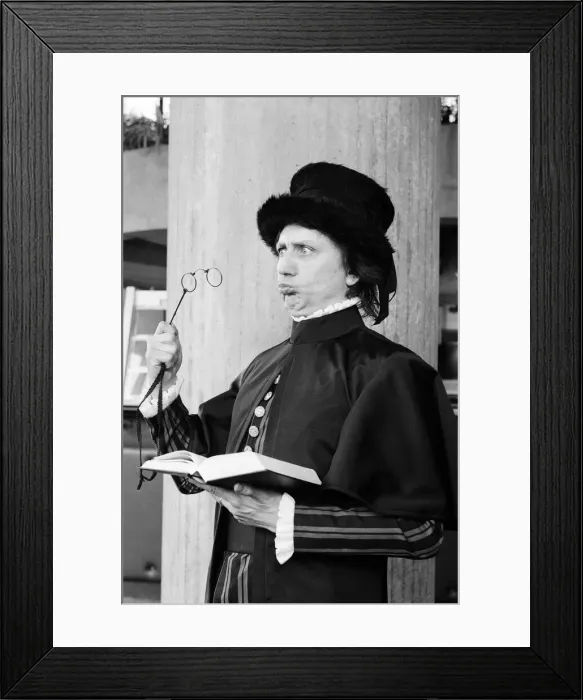 Framed Print : Ken Dodd appears in the role of Malvolio in Twelfth Night at Liverpool Framed Print : Ken Dodd appears in the role of Malvolio in Twelfth Night at Liverpool