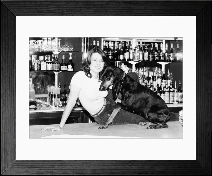 Framed Print : Killers Moon, photo-call to promote new film, London, 15th November 1978 Framed Print : Killers Moon, photo-call to promote new film, London, 15th November 1978