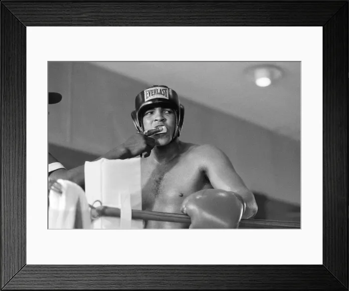 Framed Print : Muhammad Ali training at the Concord Hotel in Catskill Mountains Framed Print : Muhammad Ali training at the Concord Hotel in Catskill Mountains