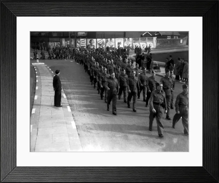 Framed Print : Dads Army, the Home Guard, pictures taken in Bristol and Somerset between 1940